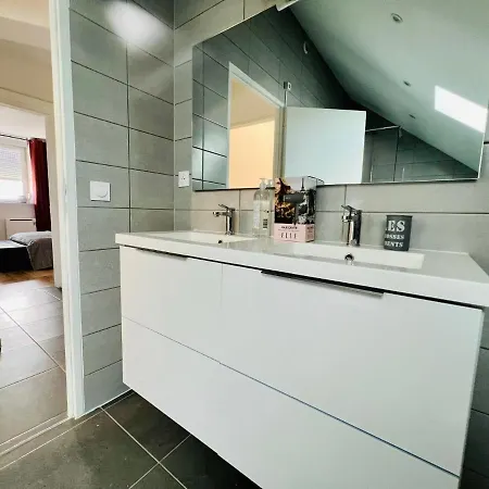 Grand 2 Wifi Proche Cattenom & Luxembourg Un-sejour-a-part Apartamento *